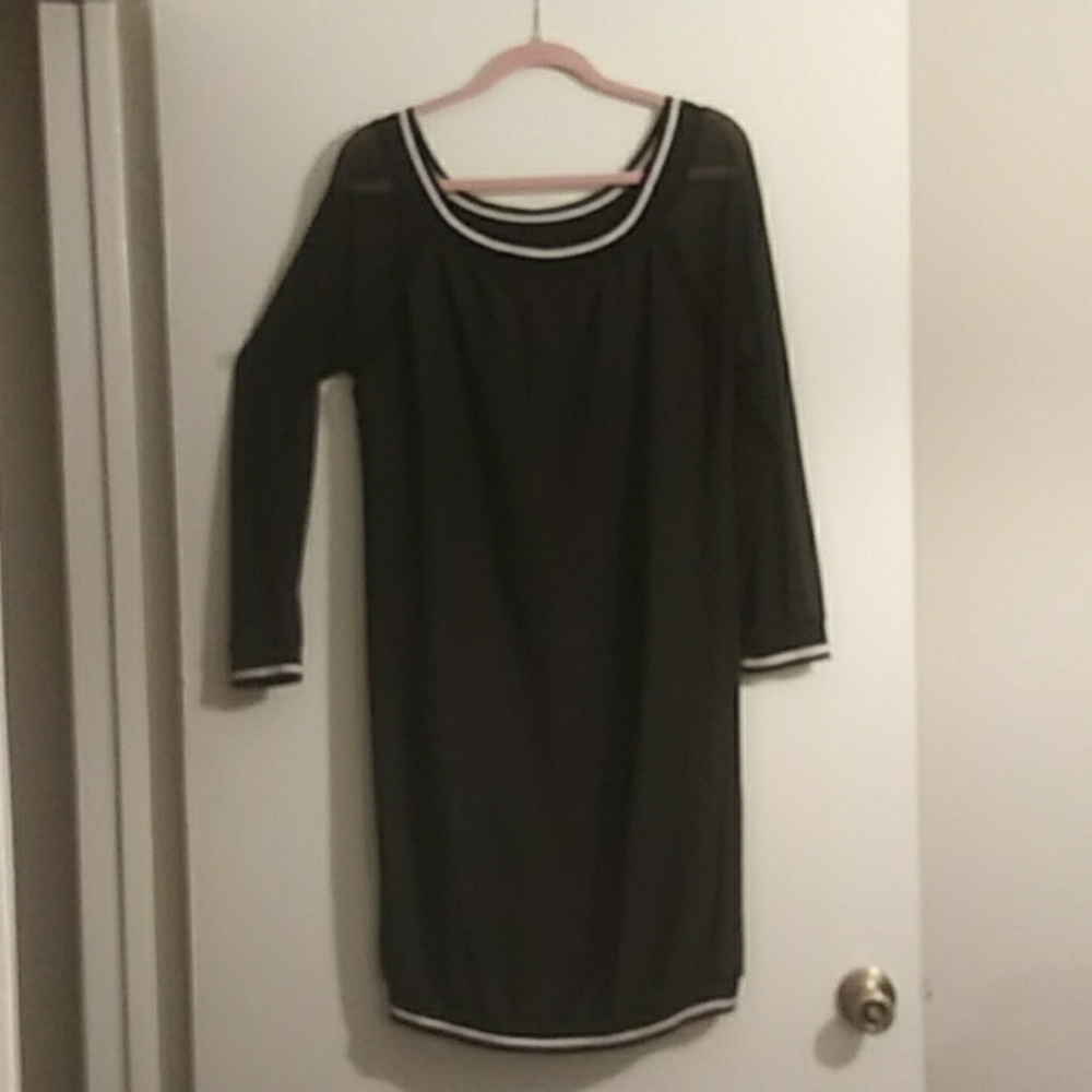 Dress never worn